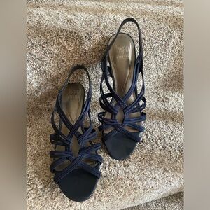 IMPO Navy Stretch Heels Size 10M